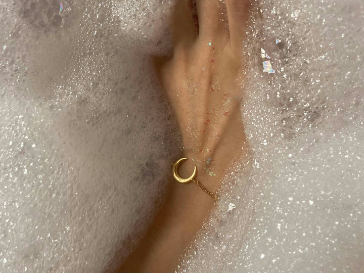 Relaksasi Liburan Sempurna dengan Naked in Bubbles Bubble Bath