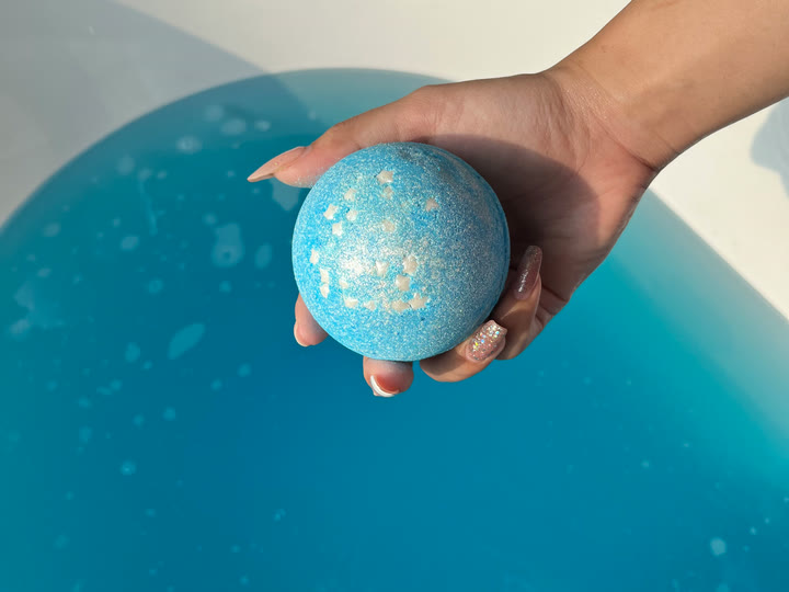 Apakah Bath Bomb Aman untuk Kulit Sensitif?