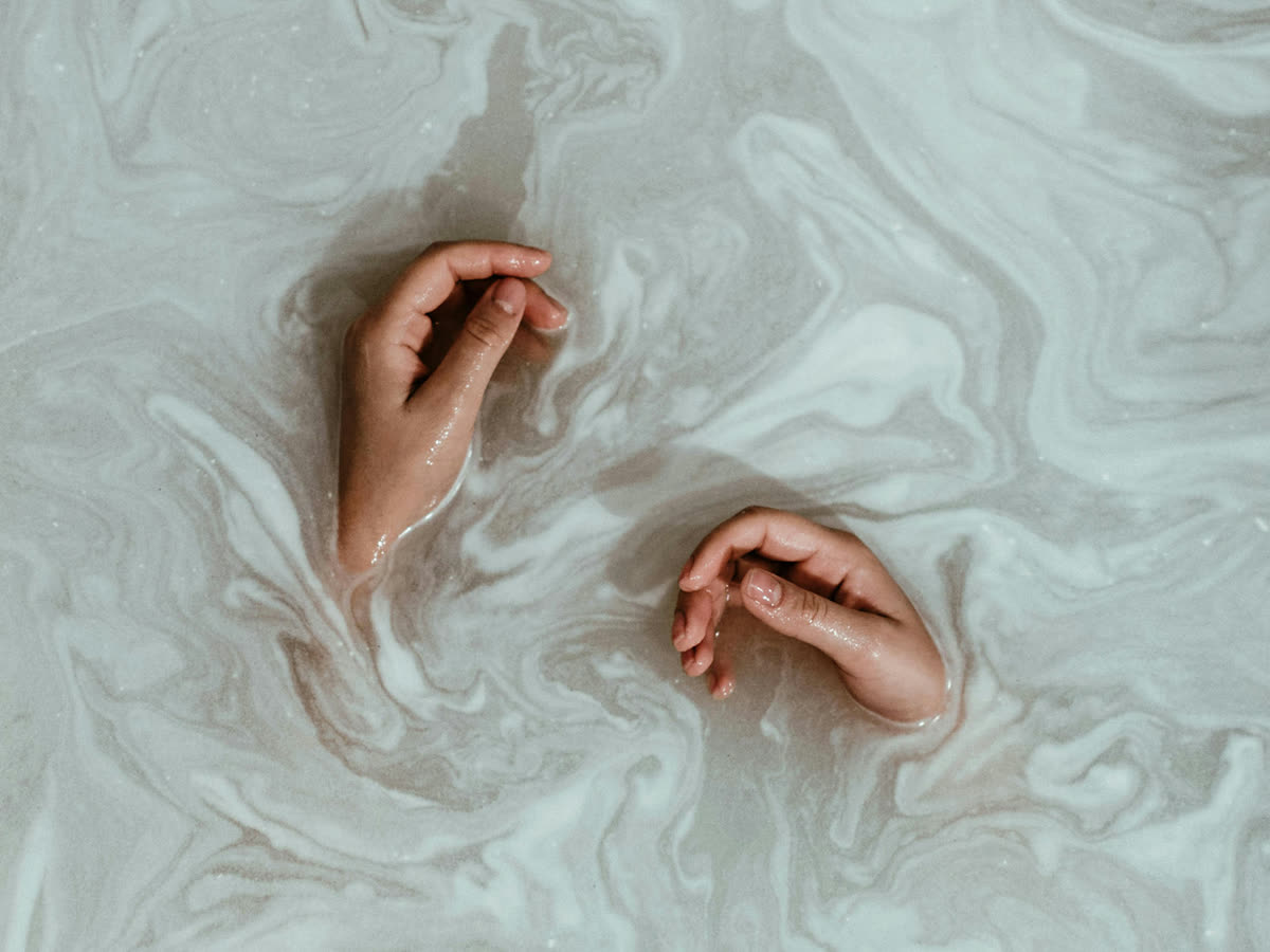 Bath bomb untuk staycation dan liburan